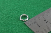 ねじ切り加工　アルミ複合旋盤加工品　φ10mmの小径製品　光学・電子のアルミ精密部品
