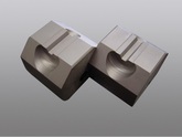 超硬合金　超精密部品　形彫り放電加工　R形状精度 ±0.01mm　内面研削盤上がり　面粗さRa0.015μm
