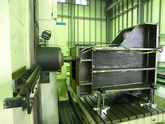SS400ベース架台　一般鋼材の厚物製缶品、横中ぐりマシニング
