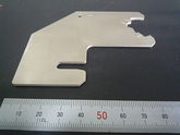 【複雑形状】　鉄の薄板（2ｍｍ）をワイヤーカット加工とケガキ入れ！　カニゼンメッキ処理 　 一貫製造