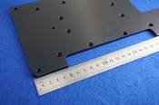 材質A5052（a5052）　薄板加工　表面のバリ・カエリ厳禁　黒アルマイト　産業用ロボットのアルミ精密部品