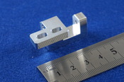 材質A7075（a7075）　平行度0.02　寸法精度±0.03　　半導体製造装置のアルミ精密部品