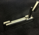 ゴルフパター型オリジナルペーパーウェイトをロストワックスの技術でご提供いたします！【ペンスタンド】【文鎮】