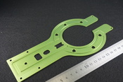 着色アルマイト　緑アルマイト　材質A5052　アルミ精密部品の表面処理　産業用ロボットのアルミ精密部品